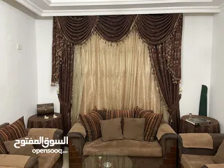  3 طقم كنب مستعمل للبيع بحالة الوكالة