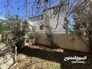  20 شقة ارضية مستقلة للبيع في عبدون خلف السفارة السعودية