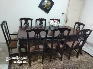  3 مجلسين وطاولة سفره مع 8 كراسي