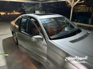  2 مرسيدس E200 فئه افينتجارد موديل 2003