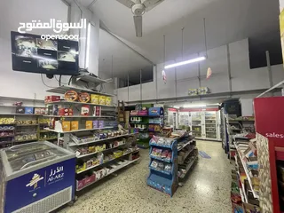  8 محلات 3 مخازن للخلو مساحه 190 متر عشارع رئيسي وحيوي على مدار السنه