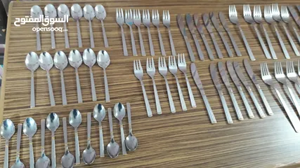  10 Very rare==Very rare = a set of 96 pieces of silver and 24 karat gold plating