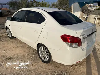  6 متسوبيشي اتراج 2015