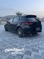  4 Seat leon بالكراتين
