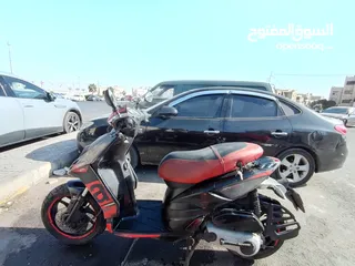  2 ابريليا SR 150 cc