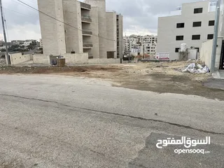  4 أرض مميزة على شارعين قريبة من جامعة البتراء في البنيات تصلح لإسكان/بيت خاص بمساحة 685 متر مربع