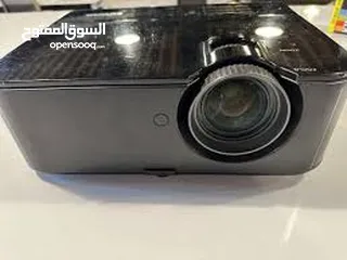  15 بروكسيمات- بروجكتورات من اشهر الماركات العالمية  الاحترافية مثل Infocus  و Epson و Optoma