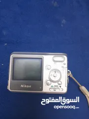  4 كاميرا نيكون ديجيتال بحاله جيده للبيع