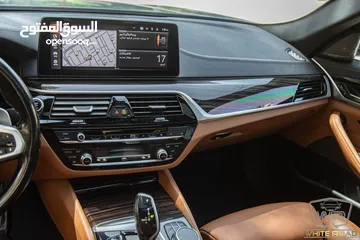  15 Bmw 530I 2023 M kit Gasoline   السيارة مميزة جدا و قطعت مسافة 75,000 كم فقط