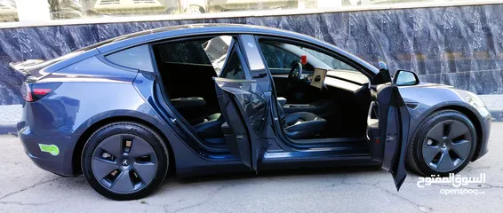  8 تيسلا 2023 MODEL 3 بدون ملاحظات فحص اوتوسكور ممشى 16 الف بحالة الوكالة لون مميز بسعر محرووووق ولقطة