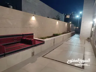  11 منزل مستقل  عمان / ضاحية الامام الغزالي   الجبيهة /  طرف صافوط