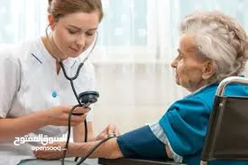  5 يتوفر مرافقين ومرافقات متميزين في مجال رعاية كبار السن والأطفال و عاملات منازل ، ممرضين وممرضات