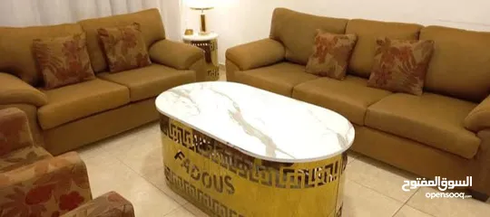  2 طقم  كنب  مستورد فاااخر م بحالة الوكالة مواصفات نخب   مريح جدا  خشب سويد متين