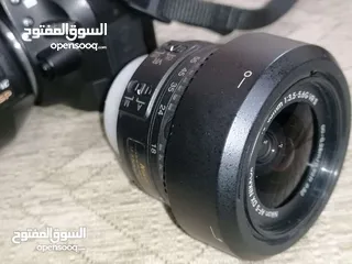  3 نيكون 5200 مع عدسين اضافيات بسعر مغري