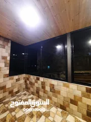  21 شبابيك المنيوم لون برونز زجاج برونز متوفر عدة مقاسات  بحال الوكاله