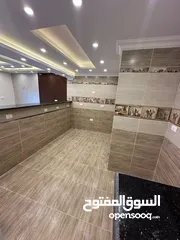  11 شقة 191 متر تشطيب ألترا سوبر لوكس في أفضل كومباوند بالقاهرة الجديدة