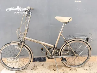  1 دراجة  هوائية عتيقة