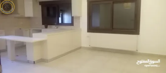  1 شقة مميزة للبيع بأجمل مناطق الكرسي - قرب المخابرات 210م تشطيب سوبر ديلوكس بسعر مغري