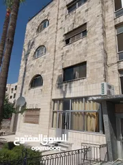 9 شقه ارضيه مع حديقه الدوار السابع