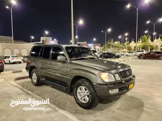  2 ستيشن لكزس كلاسيك للايجار اليومي صلالة   classic lexus LX 470 for rent in  Salalah