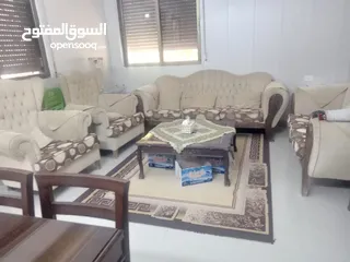 4 كنب مستعمل بحالت الوكاله