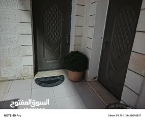  2 منزل للبيع كاش من المالك مباشرة  المنزل مستقل مدخل مستقل يحيط به صور من جميع الجهات المنزل