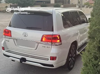  21 Toyota Land Cruiser 2016 Gx-r 5700CC V8 بحالة الوكالة الفحص: 7 جيد بدون ملاحظات