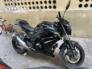 7 دراجه كواساكي Z300 للبيع موديل 2018