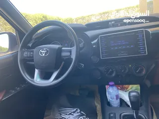  7 TOYOTA HILUX 2.7L 2017