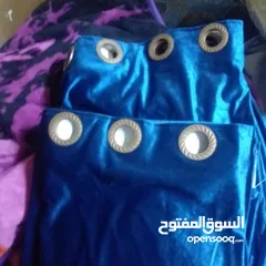  5 للبيع مستعجل برادي 3 قطع ازرق مخمل ومعرق لشباك مقاسها بالاعلان برداية معرقة 3قطعة بيصير لشباكين ثقال