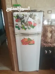  1 ثلاجه بحاله ممتازة