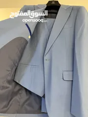  5 بدل واحد لونها ازرق والاخرى لونها وردي