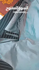  3 بدلة رسميه ملبوسه لبسة وحده فقط مع قميص للبيع بسعر حرقققق 18  دينار قابل للتفاوض بشي بسيط