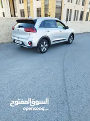  12 كيا نيرو 2020 هايبرد لون سلفر حره باسم المستورد 29/5 قبل يوم فحص كامل بحال الوكاله