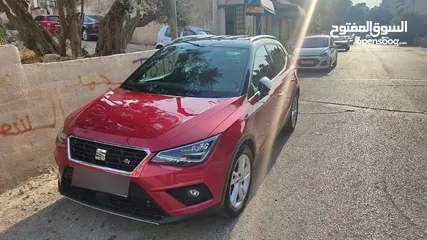  1 ارونا FR 2019 فقط 90000 فل اضافات والدفع كاش أو بدل على جيب 7 ركاب جديد وحديث