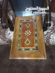  7 طقم كنب وطاولات خشب زان وسجادة شاجي بحالة جديد