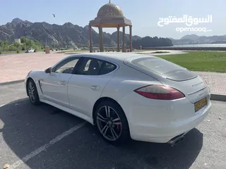  2 Porsche Panamera 4S 4.8 V8