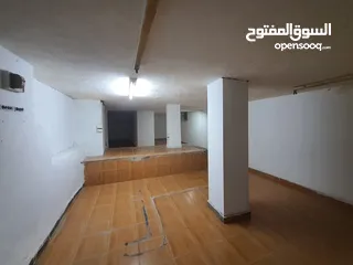  3 مستودع للايجار