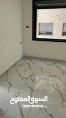  6 شقة للبيع تقع بين عين مصباح والطيرة موقع مميز واصلها جميع الخدمات