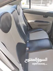  7 سيارة هيونداي فيرنا 2010 غير مجمركة تصلح للإعفاء الطبي وإعادة التصدير للبيع