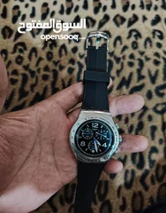  1 ساعة سواتش فاخرة جدا  سواتش سويسري فاخرة جدا للبيع