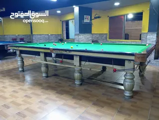  1 طاولات سنوكر و بلياردو.