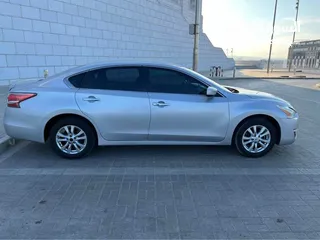  2 Nissan Altima 2015 2.5S (GCC - Oman Wakala Car) Expat Driven 142,900 KM