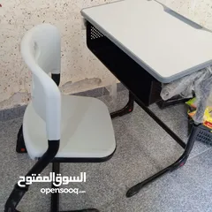  4 طاولة مع كرسي للدراسة