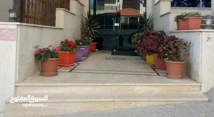  19 شقة مميزة - مرج الحمام - 4نوم 2ماستر - 220م