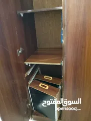  3 خزانة بابين خشب للبيع ممتازة نافي تنزيل يلي بدو يتصل يشوف الرقم بالوصف