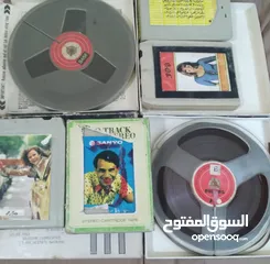  8 اشرطه كاسيت واسطونات وسيديات بدينار