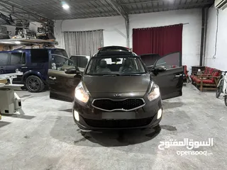  6 كيا كارينز 2016