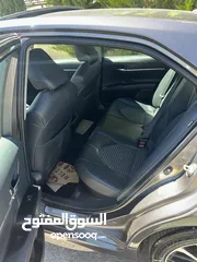 11 Toyota camry 2019 se sport للبيع بداعي السفر جمرك قبل 3 شهور