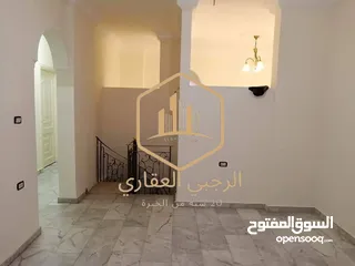  22 شقة / للايجار / دوبلكس / مع حديقة / الجاردنز